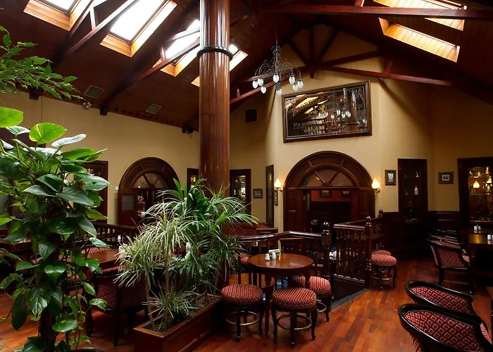 Beaumont House Han/Misafirhane 4*